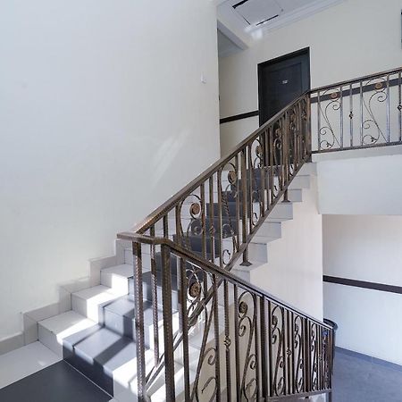 Oyo 90451 Bangi Moya Guesthouse Dış mekan fotoğraf