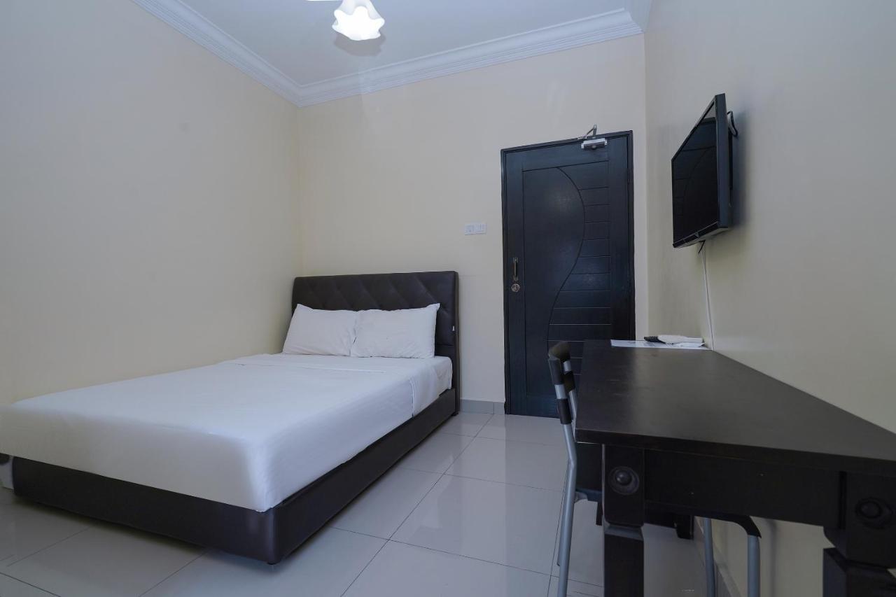 Oyo 90451 Bangi Moya Guesthouse Dış mekan fotoğraf